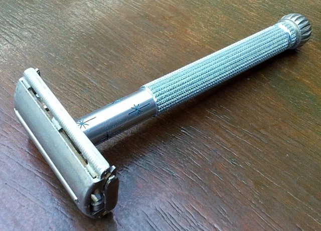Vintage 1968 Lady Gillette Blue Star Burst Safety Razor
