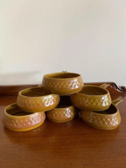 6 Vintage retro Australian Diana stoneware pottery Nefertiti ramekins bowls