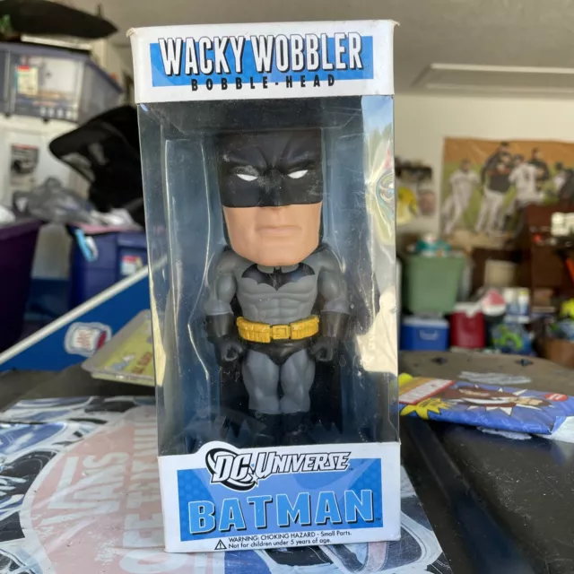 DC Universe 2011 Batman Wacky Wobbler Bobble-Head Figure Funko 7.5"