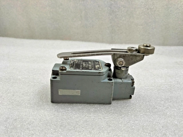 Kun Hung Koino Kh-8010-C Limit Switch Li-T3-L3, 125Vac 10A, 250Vac 6A, 30Vdc 6A