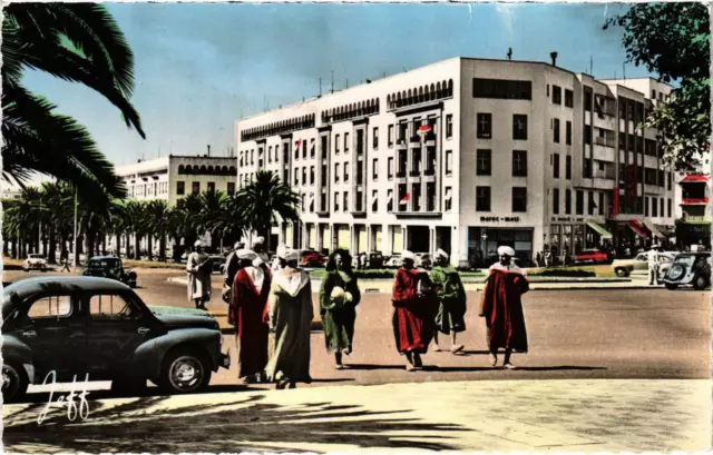 CPA AK MOROCCO RABAT - Place de la Gare and Avenue Mohamed-V. (92869)