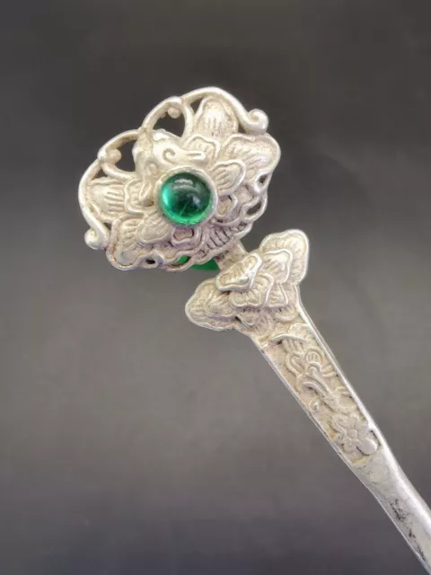 Chinese Craft Made Old Tibetan Silver Inlaid Ice Green Jade Silver Hairpin