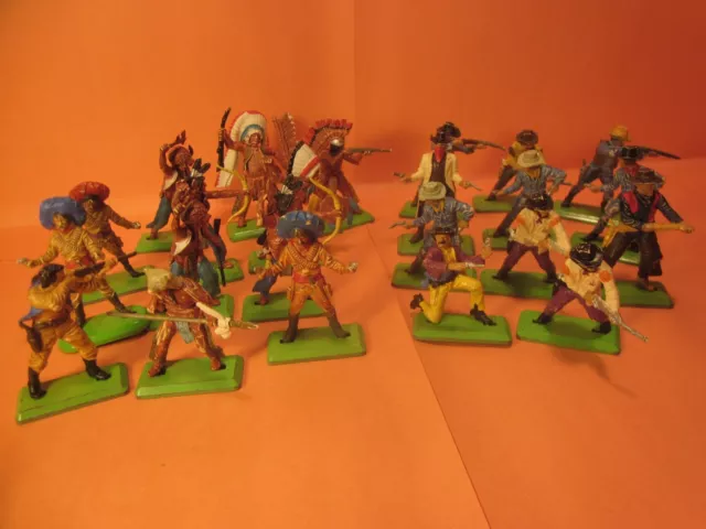 Britains Deetail Lot/23 American West Cowboys & Indians, On Foot Asst.styles