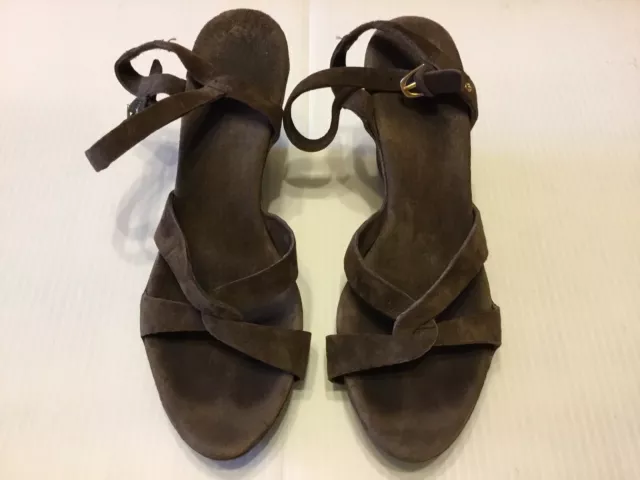 Ugg Shoes High Heels Women’s Size 7.5W Wedge Brown Suede Leather Summer Sandals