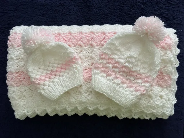 Pink/White Sparkle Baby Blanket With 2 Bobble Hats