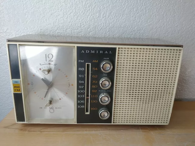WORKS VINTAGE ADMIRAL YG541 AM/FM Tube Radio Clock Alarm Phono $48.96 ...