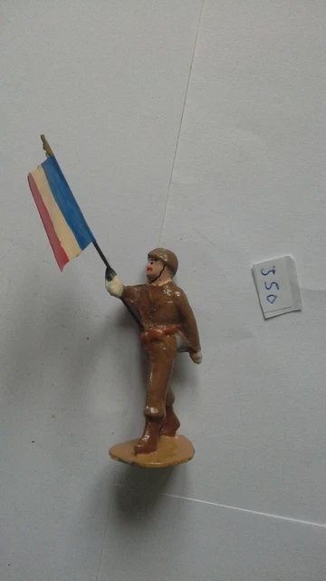 PORTE DRAPEAU ALUDO PAS QUIRALU