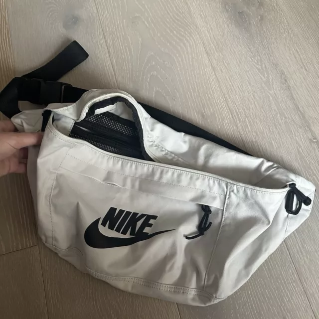 Nike tech waist pack light bone best sale