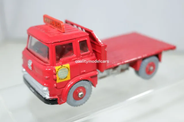 Dinky Toys  425 Bedford Hall & Co T.K. Coal Truck red interior in 99% mint cond.