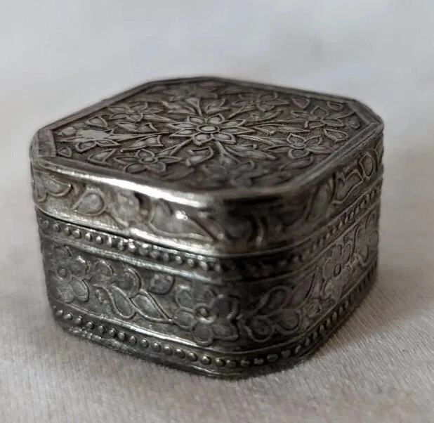 Small square Antique Embossed Hallmarked Eastern  Silver Pill Box