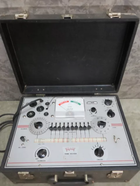 Vintage Electronics Testing Triplett 3414 Tube Tester