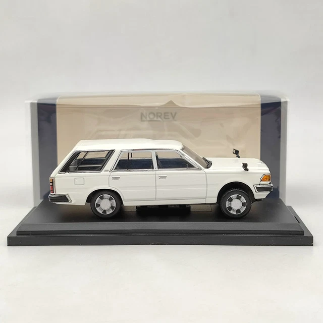 NISSAN CEDRIC VAN DELUXE - 1995