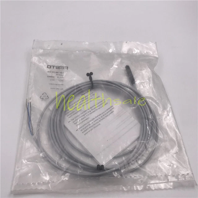One Festo Sme-8M-Ds-24V-K-2,5-Oe 543862 Sme-8M-Ds-24V-K-2,5-Oe Nuovo