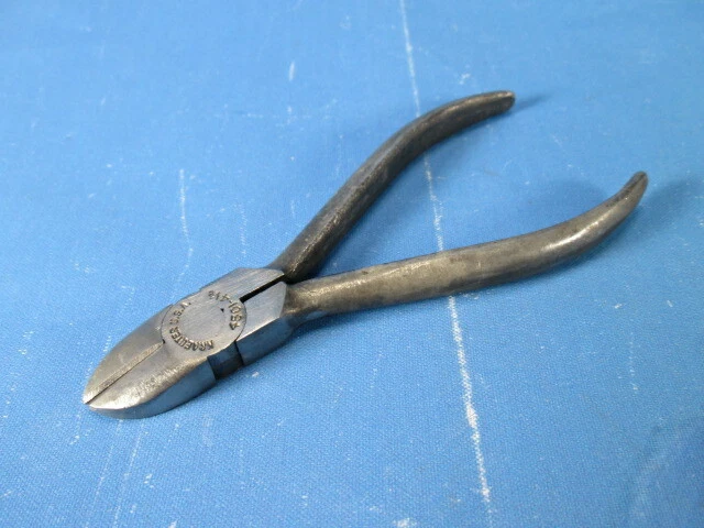 Vintage KRAEUTER 4-1/2" Diagonal Wire Cutters 4501-41/2 ~USA~ NICE LQQK!!