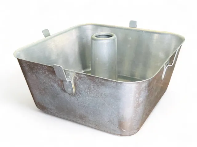 Vintage Square Aluminum Bundt Pan 
