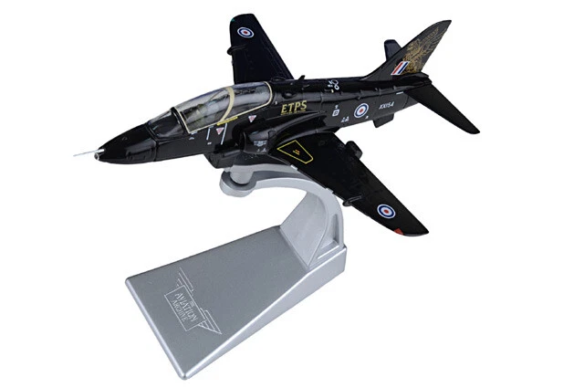 Corgi 1/72 Hawk T.Mk 1 Airplane XX154 ETPS