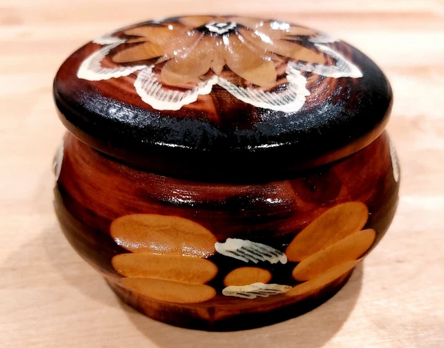 Vintage Hand Turned Hand Carved Round Wooden Trinket Box w/Lid