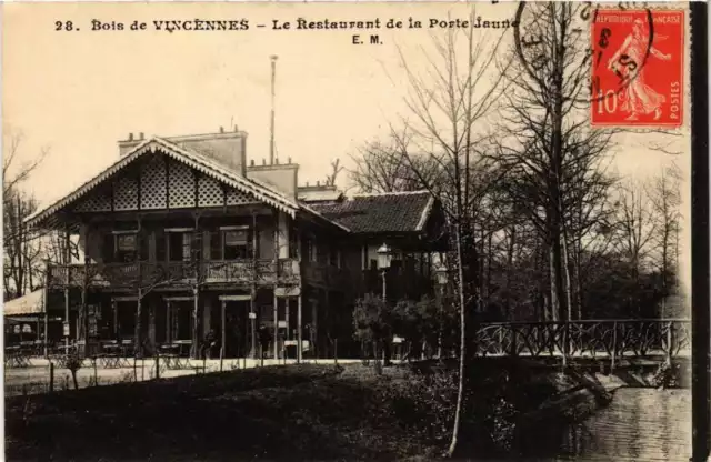 CPA PARIS 12th Bois de VINCENNES Le Restaurant de la Porte Jaune (672652)