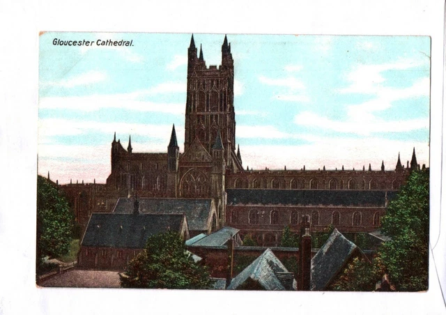 A0056 UK- Gloucester Cathedral vintage postcard