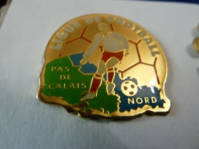 Pin's  Foot / Ligue De  Football  Nord  Pas-De-Calais  /  Superbe