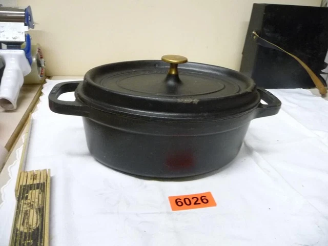6026. Alter La Cocotte Staub Gusseisen Topf Kochtopf