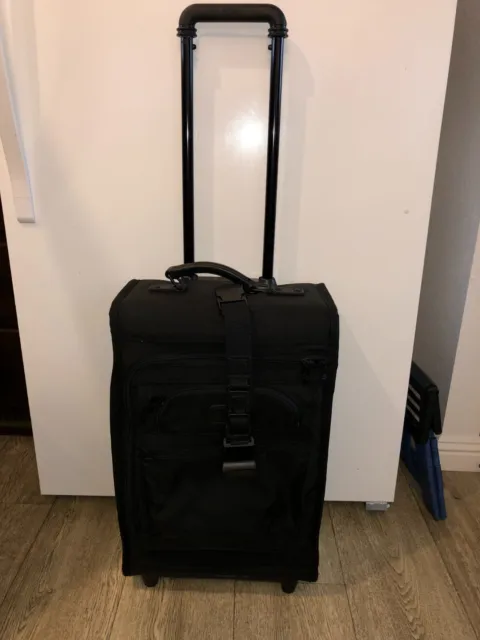 TUMI  Luggage Suitcase Bag-Carry-on Handle & Wheels