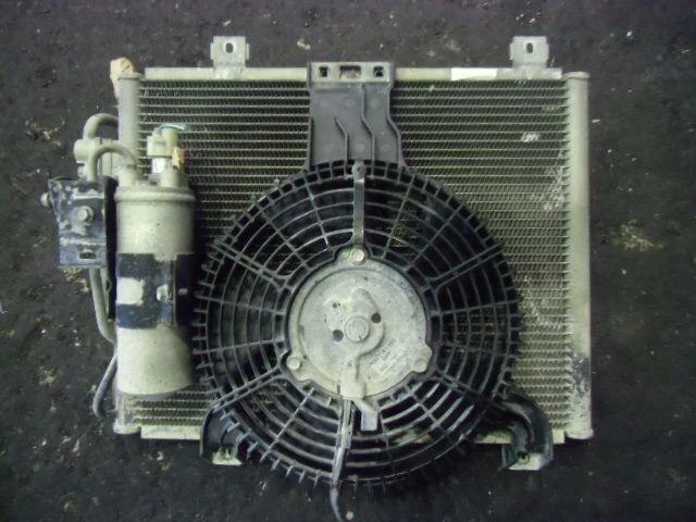 ISUZU ELF 2000 KK-NKR66E Condensatore 8971892273 [usato] [PA12966380]