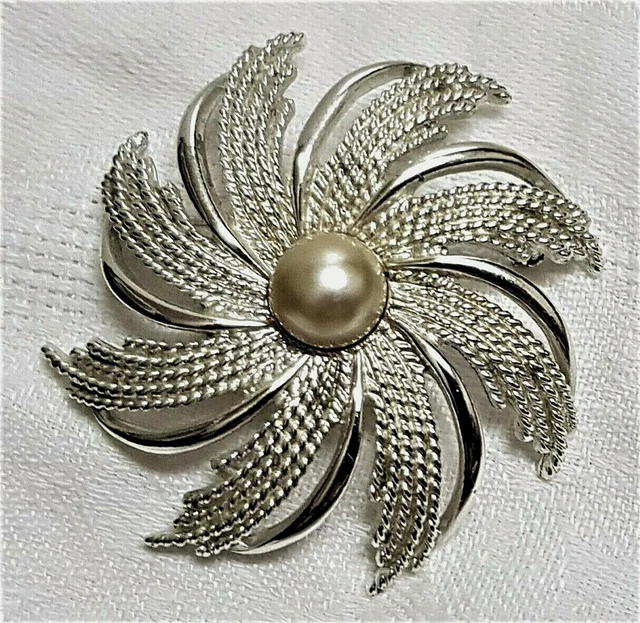 Broche Vintage Cœur Signée Bala Boosté Paris | Métal Couleur Argenté | Occasion, Bijou Ancien