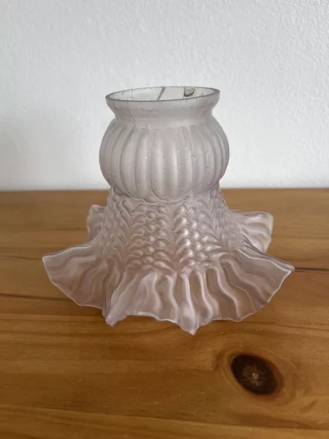 Sublime ancienne tulipe, globe en verre pour lampe Légèrement Rosé XXe