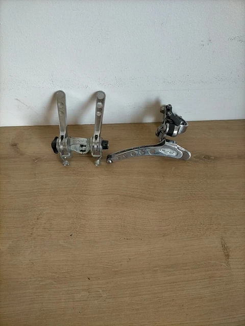 Derailleur ancien dans dérailleurs avant de vélo