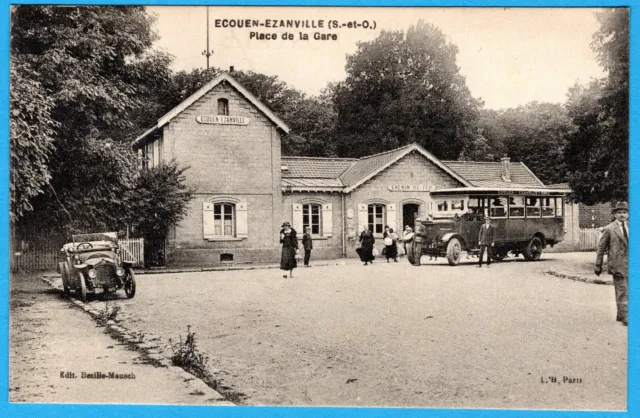 Cpa 95 Ecouen-Ezanville - Place De La Gare