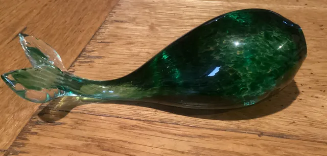 AVONDALE ART GLASS, GREEN SPECKLED WHALE PAPERWEIGHT 17cm, MADE IN PEMBROKESHIRE