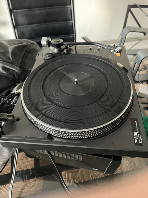 Technics SL1210MK2 Direct Drive DJ Turntable 3