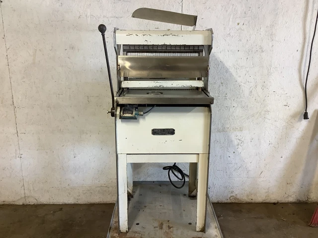 Bread Slicer Oliver 777 1/2'' Slices 115 Volts 1 Phase Tested