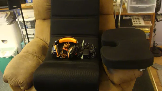 IMPACT X ROCKER GAMING CHAIR SOUND ROCKER EZ2003426 Fold Up For Storage (read)