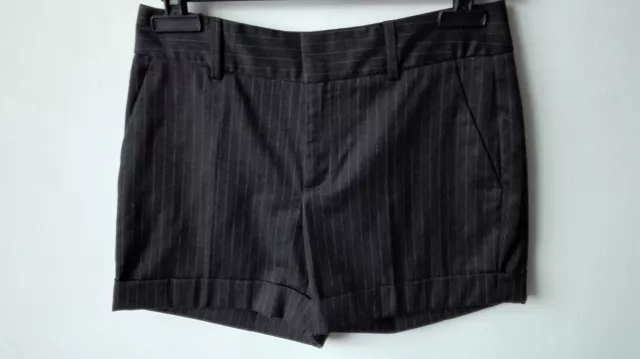 PANTALONCINI SHORTS INVERNALI Zara taglia S grigio gessato con