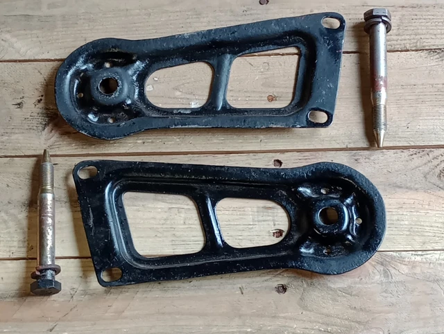 MERCEDES W123 REAR Subframe Suspension Frame Support Bracket Spider 