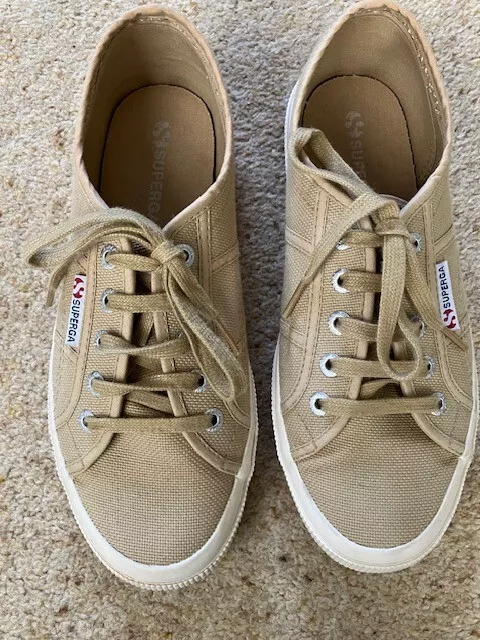 Superga Ladies/ Girls Light Yellow-Gold Trainers  Size 38 (UK5)