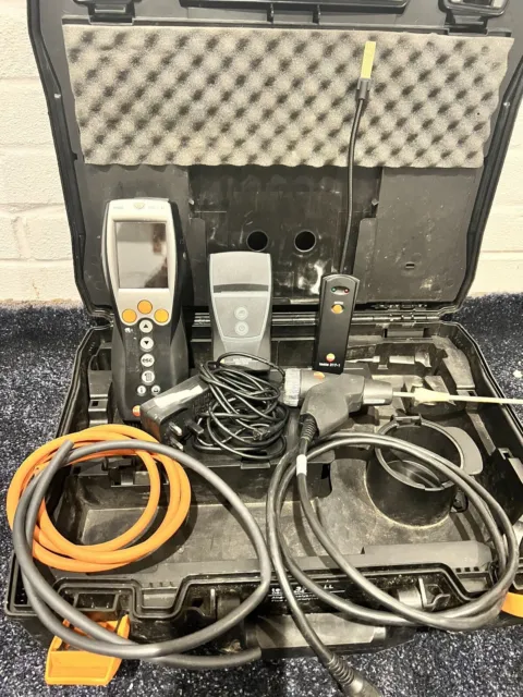 Testo 330-1LL combustion Flue Gas Analyser and Testo 317-1 Gas spillage detector