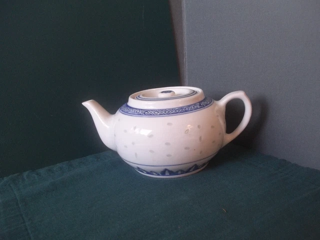 Vintage Chinese Rice Grain Blue White Porcelain Tea Pot