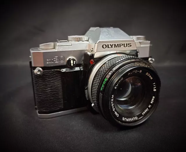 Ancien appareil photo Olympus om system zuiko 50 mm 1:1,8 objectif