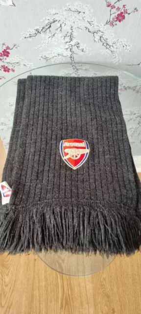 Arsenal Scarf and Women's Arsenal FC graphics jersey