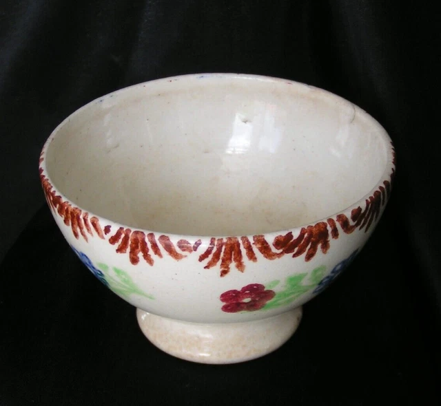 Ancien Petit Bol En Faience A Decor Floral / Annees 50