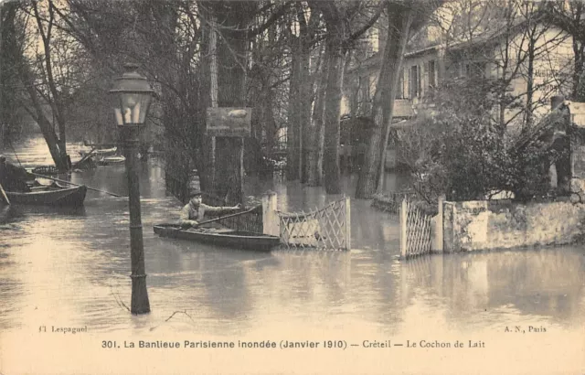 Cpa 94 La Banlieue Parisienne Inondee Creteil Le Cochon De Lait
