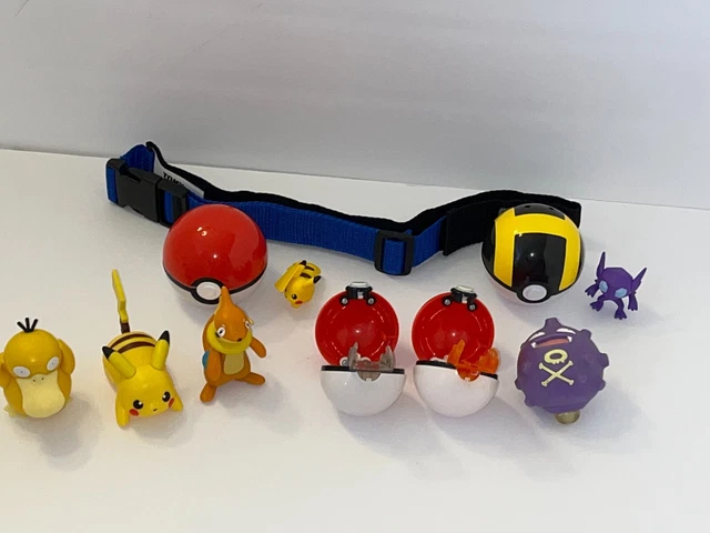 Pokemon Figures Pikachu & Sableye Clip 'n' Carry Poke Ball Belt, Mixed LOT