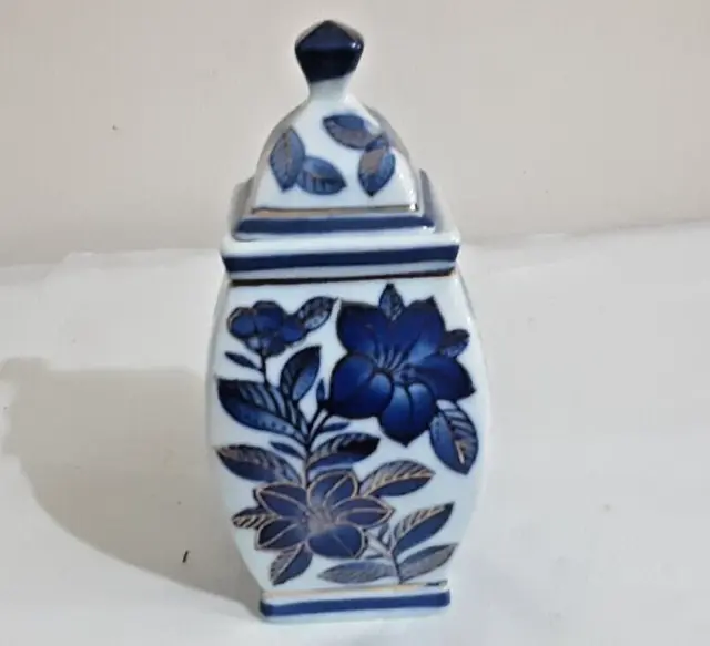 Oriental Blue White Hand Painted Ceramic Lidded Ornamental Ginger Jar