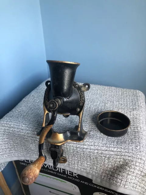 vintage spong Coffee Grinder