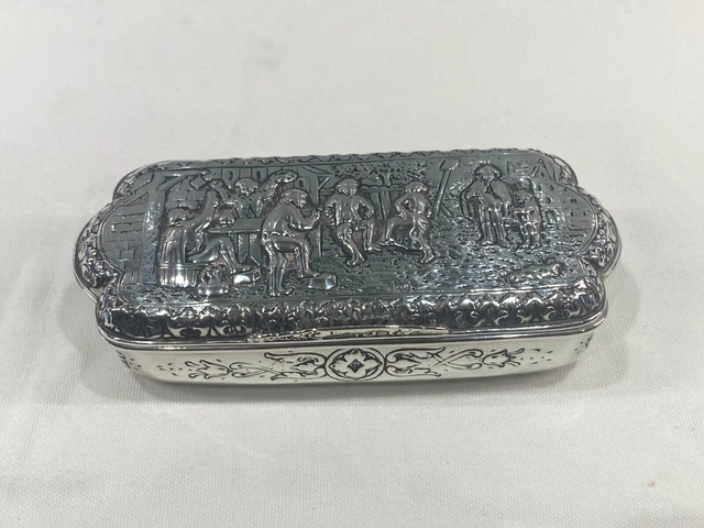 ECCELLENTE GERBRUDER DINGELDEIN HANNAU SCATOLA OVALE ARGENTO CIRCA 1890 186 gr