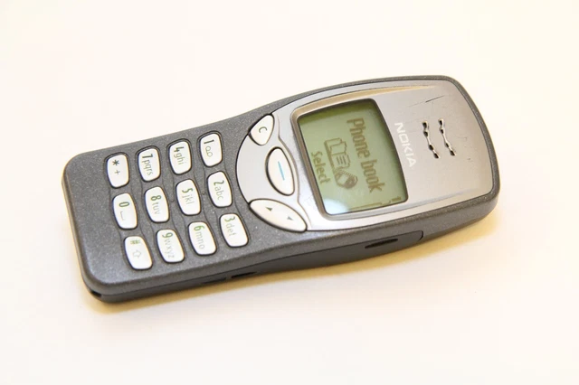 NOKIA 6111 Black - Vintage Mobile