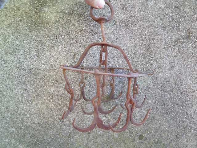 Antique 19Th Century Wrought Iron Hand Forged Water Well Hooks 2